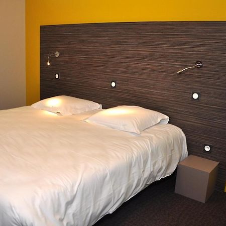 Logis Hotel A La Bonne Auberge Laval  Ngoại thất bức ảnh