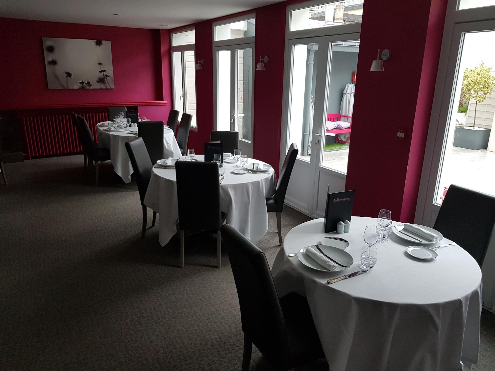 Logis Hotel A La Bonne Auberge Laval  Ngoại thất bức ảnh