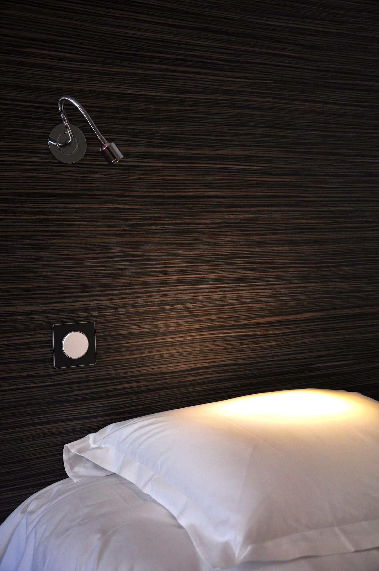Logis Hotel A La Bonne Auberge Laval  Ngoại thất bức ảnh