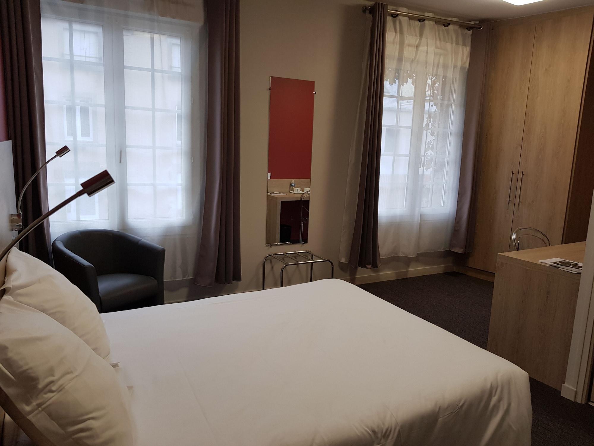 Logis Hotel A La Bonne Auberge Laval  Ngoại thất bức ảnh